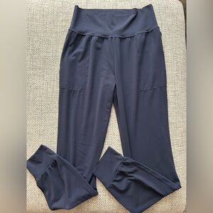 Women’s Athleta Salutation Jogger Navy Blue Size Medium Tall